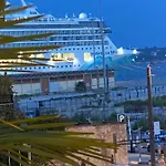 Near Ortigia לינה וארוחת בוקר סירקוזה